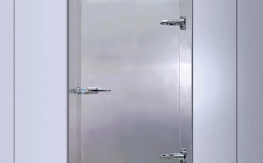 How To Choose The Right Cold Room Door for Maximum Thermal Insulation And Operational Efficiency